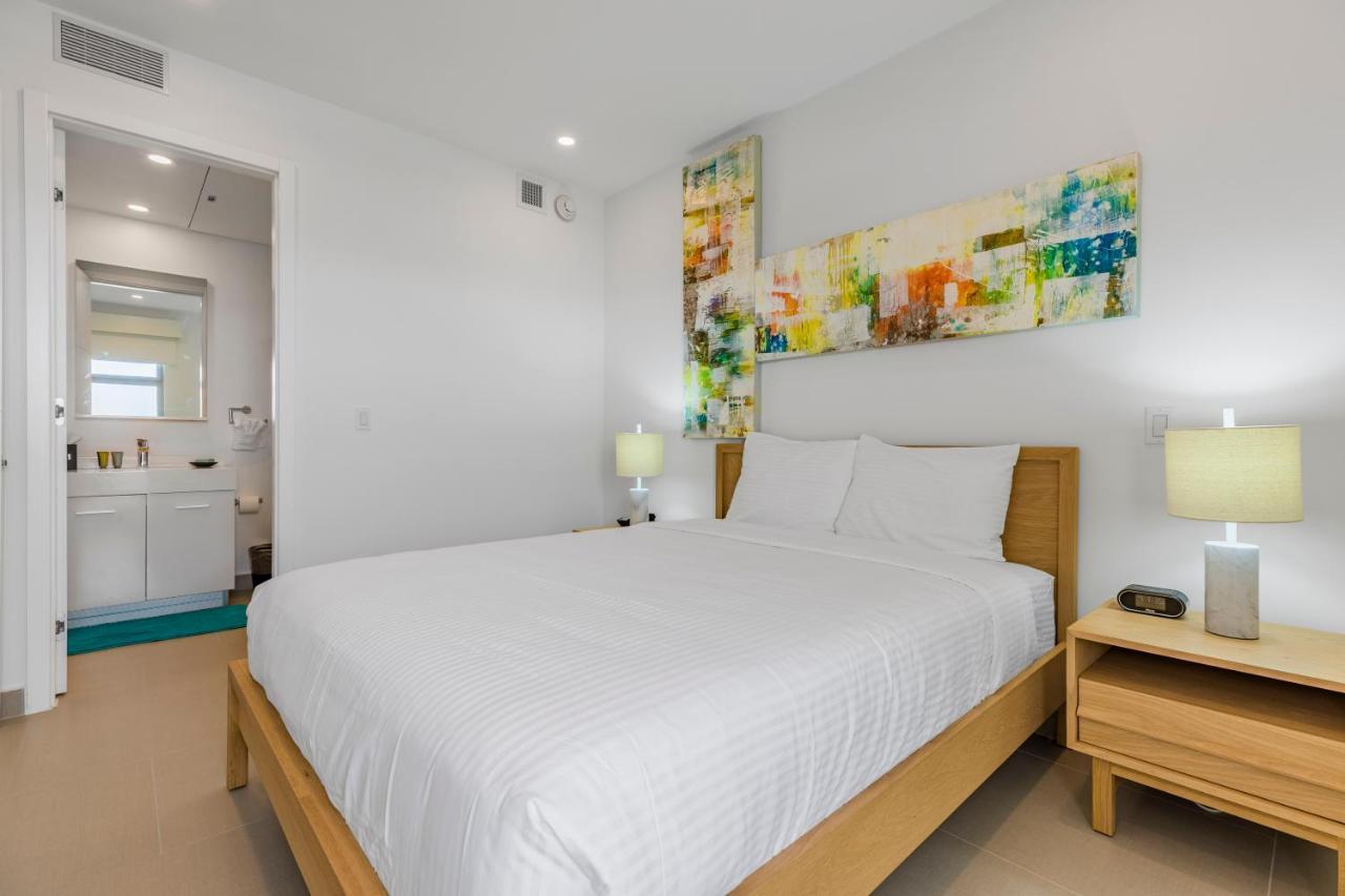 Azure Beach Residences Палм Бийч Екстериор снимка