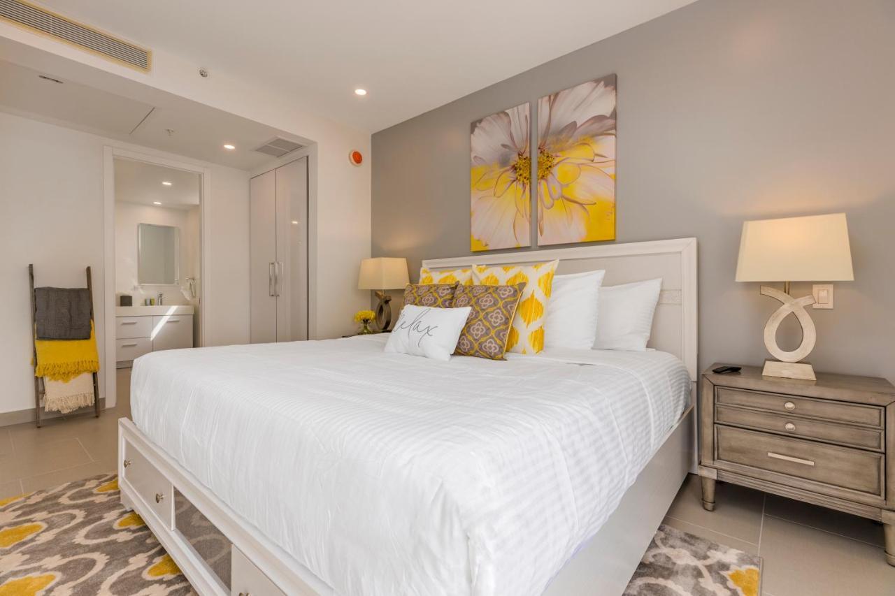 Azure Beach Residences Палм Бийч Екстериор снимка