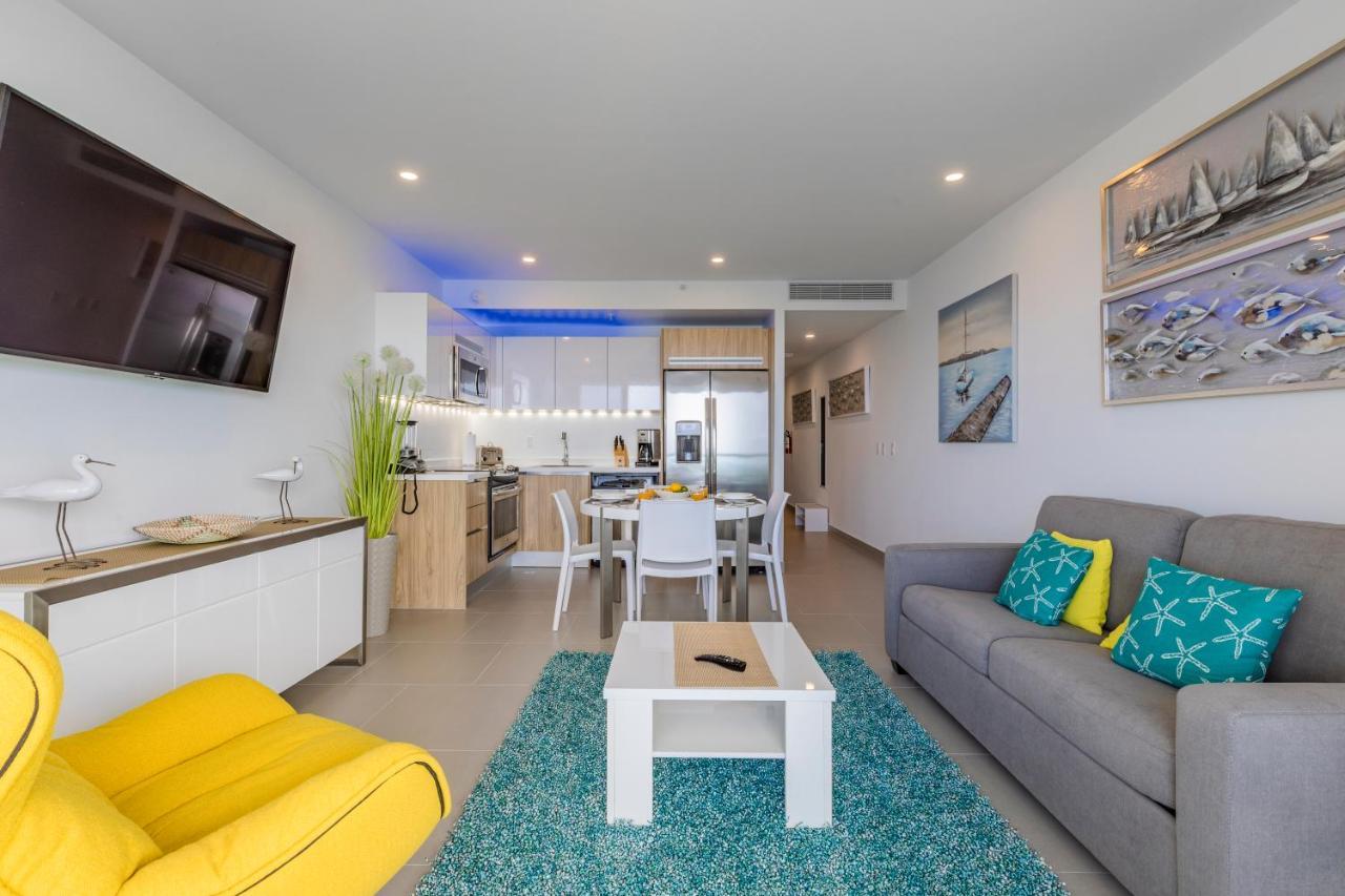 Azure Beach Residences Палм Бийч Екстериор снимка