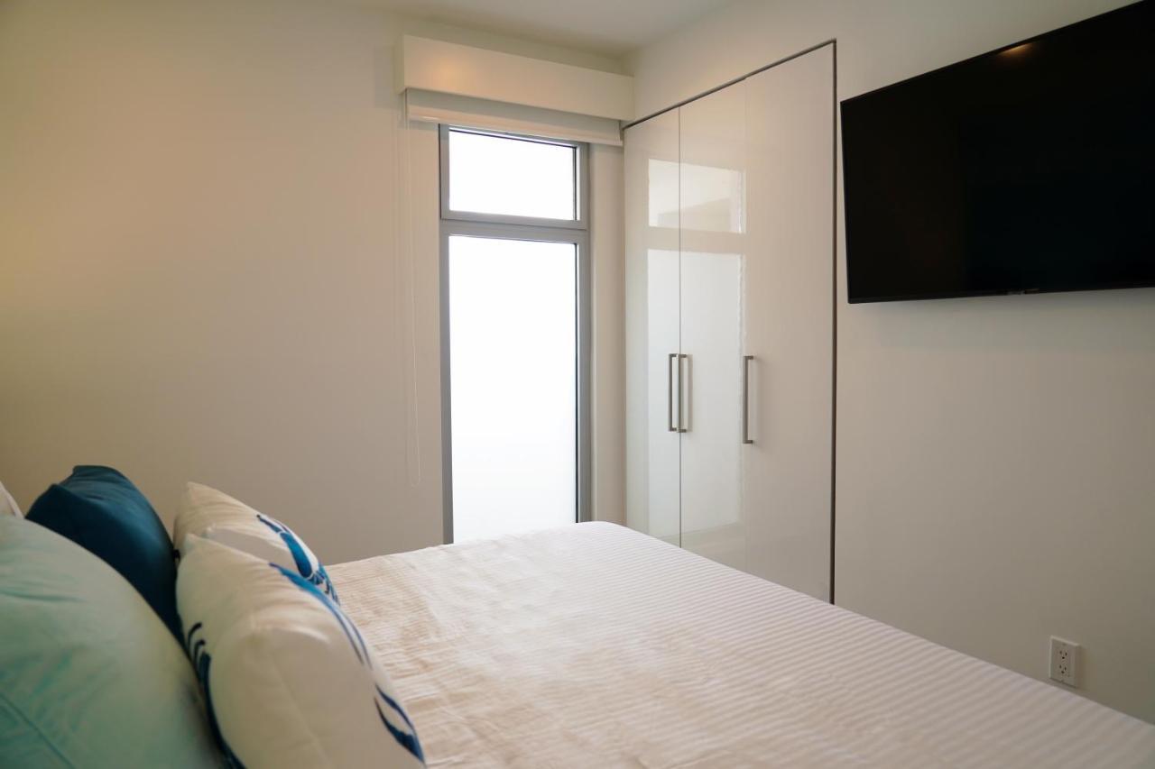 Azure Beach Residences Палм Бийч Екстериор снимка