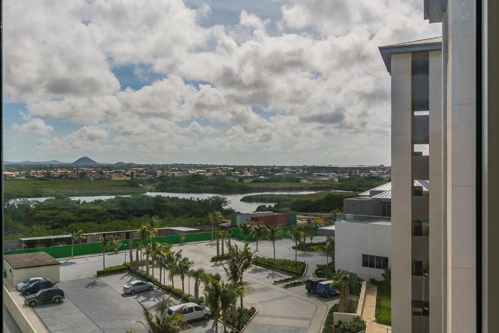 Azure Beach Residences Палм Бийч Екстериор снимка