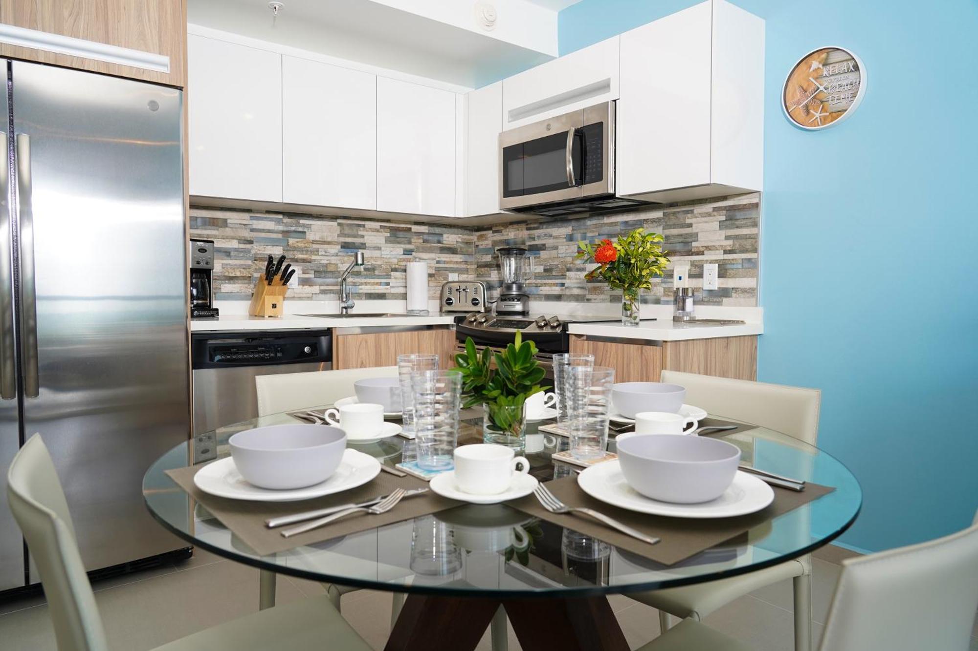 Azure Beach Residences Палм Бийч Екстериор снимка