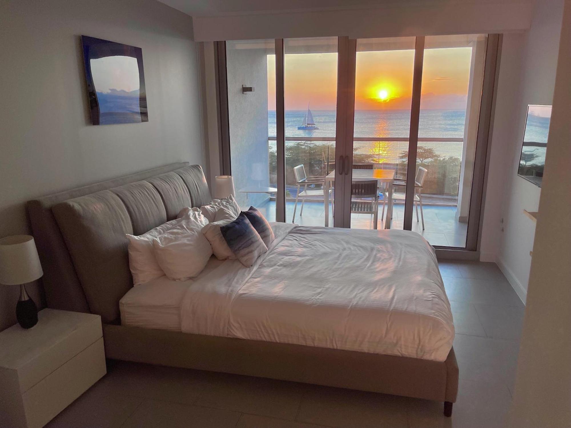 Azure Beach Residences Палм Бийч Екстериор снимка